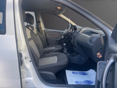 Dacia duster 1.5 dci 110 4x2 prestige garantie 12mois occasion parc voitures beauvais simplicicar simplicibike france