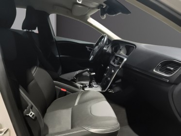 Volvo v40 t2 122 momentum - garantie 12 mois occasion parc voitures beauvais simplicicar simplicibike france