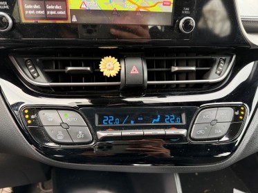 Toyota c-hr hybride rc18 dynamic 1.8 122 ch || garantie 12 mois || occasion osny simplicicar simplicibike france