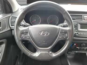 Hyundai i20 1.2 75 initia garantie 12 mois garantie 12 mois occasion simplicicar villepinte simplicicar simplicibike france