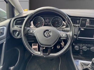 Volkswagen golf 1.2 tsi 105 bluemotion technology cup attelage clim auto régulateur garantie 12 mois occasion barberey...