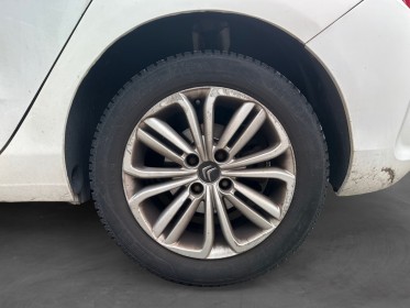 Citroen c4 e-hdi 115 exclusive etg6 garantie 12 mois occasion simplicicar vienne simplicicar simplicibike france