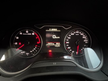 Audi q2 q2 30 tfsi 116 bvm6 sport limited garantie 12 mois occasion simplicicar vienne simplicicar simplicibike france