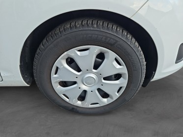 Ford fiesta 1.5 tdci 95 econetic ss business nav occasion simplicicar arras  simplicicar simplicibike france