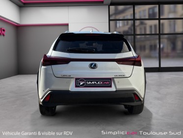 Lexus ux 250h hybride 2wd mc luxe apple carplay keyless virtual cokpit camera de recul interieur cuir garantie lexus...