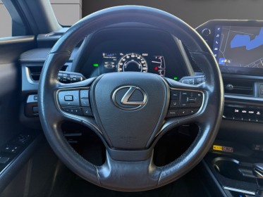 Lexus ux 250h hybride 2wd mc luxe apple carplay keyless virtual cokpit camera de recul interieur cuir garantie lexus...