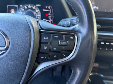 Lexus ux 250h hybride 2wd mc luxe apple carplay keyless virtual cokpit camera de recul interieur cuir garantie lexus...