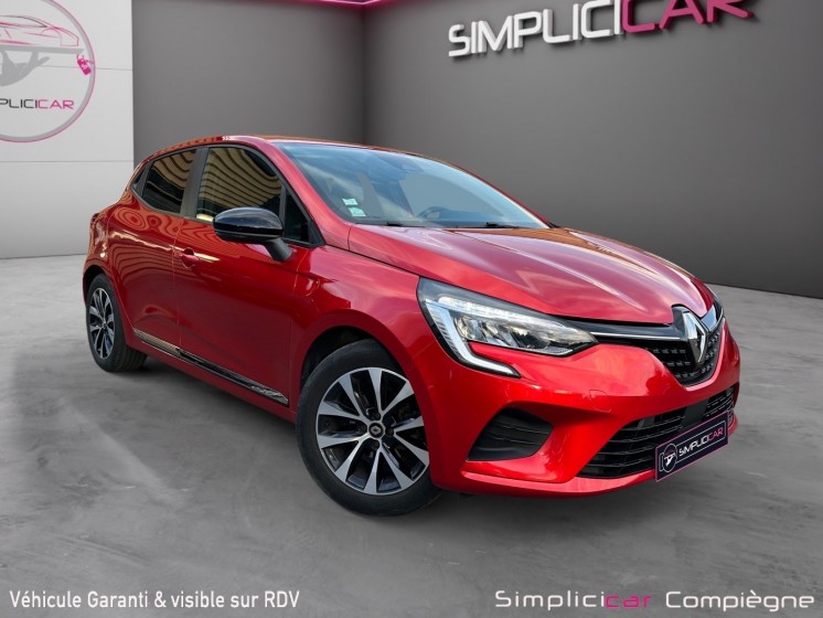 Renault clio v red edition tce 100ch - carplay - faible km - moteur a chaine - occasion simplicicar compiegne simplicicar...