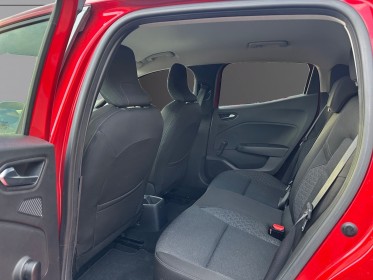 Renault clio v red edition tce 100ch - carplay - faible km - moteur a chaine - occasion simplicicar compiegne simplicicar...