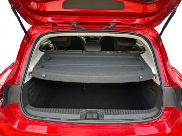 Renault clio v red edition tce 100ch - carplay - faible km - moteur a chaine - occasion simplicicar compiegne simplicicar...