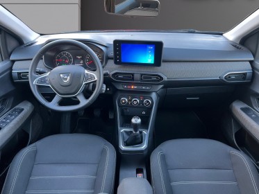Dacia sandero tce 90 expression 1ere main carplay caméra radar av/ar clim auto keyless suivi dacia garantie 12mois occasion...