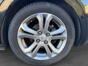 Peugeot 208 1.6 e-hdi 92 féline /distri ok/ toit pano/ radar arr occasion simplicicar veauche simplicicar simplicibike france