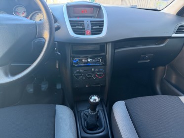 Peugeot 207 1.4e 90ch urban distri ok / clim occasion simplicicar veauche simplicicar simplicibike france