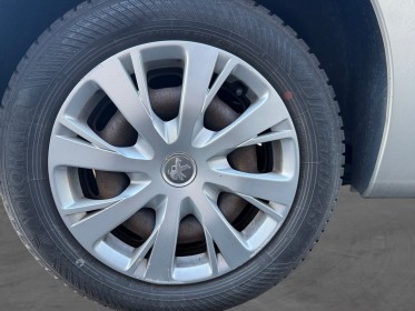 Peugeot 207 1.4e 90ch urban distri ok / clim occasion simplicicar veauche simplicicar simplicibike france