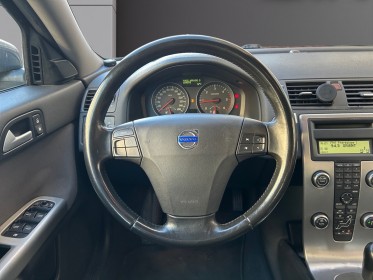 Volvo s40 1.6d drive - 110 feeling, radar arrière, clim auto, entretien volvo, garantie 12 mois occasion simplicicar...