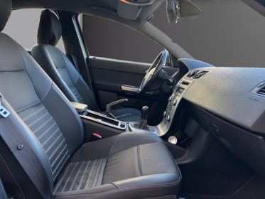 Volvo s40 1.6d drive - 110 feeling, radar arrière, clim auto, entretien volvo, garantie 12 mois occasion simplicicar...