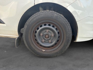 Ford transit custom fourgon 340 l2h2 2.0 ecoblue 130 bva trend business occasion simplicicar villejuif  simplicicar...