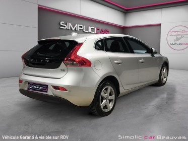 Volvo v40 t2 122 momentum - garantie 12 mois occasion parc voitures beauvais simplicicar simplicibike france