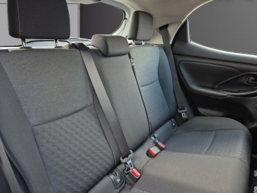 Toyota yaris hybride my20 116h france régulateur adaptatif demarrage sans clé plein phare auto clim auto suivi toyota......