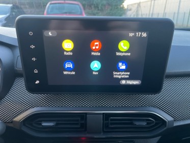 Dacia sandero tce 90 expression 1 main carplay caméra radar av/ar clim auto keyless suivi dacia garantie 12mois occasion...