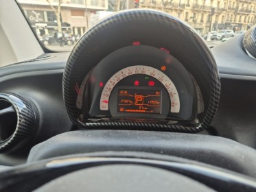 Smart fortwo coupe 1.0 71 ch ss ba6 pure / premiere main - entretient a jour - garantie 12 mois occasion paris 17ème...