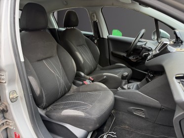 Peugeot 208 1.2 vti 82ch bvm5 active occasion paris 17ème (75)(porte maillot) simplicicar simplicibike france