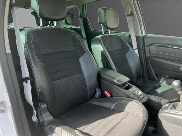 Renault grand scenic iii tce 130 energy bose edition 5 pl - garantie 12 mois occasion simplicicar la ciotat simplicicar...