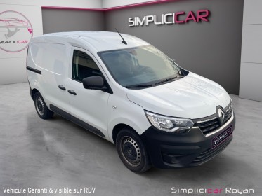 Renault express van dci 75cv confort garantie 12 mois etat neuf occasion simplicicar royan simplicicar simplicibike france