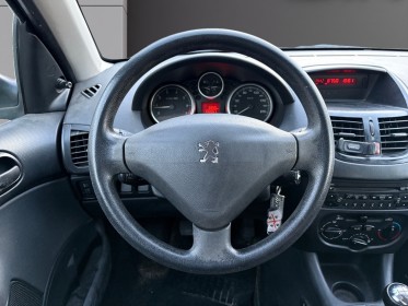 Peugeot 206 1.4e 75ch trendy/climatisation/vitres électriques/entretien à jour/garantie occasion simplicicar salon de...