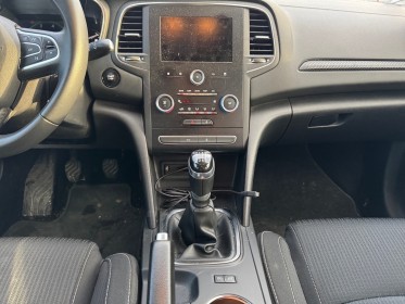 Renault megane iv berline business tce 115 energy business aides au parking av/ar carplay climatisation garantie 12 mois...