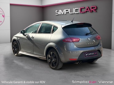 Seat leon 2.0 tdi 140 cr fr garantie 12 mois occasion simplicicar vienne simplicicar simplicibike france
