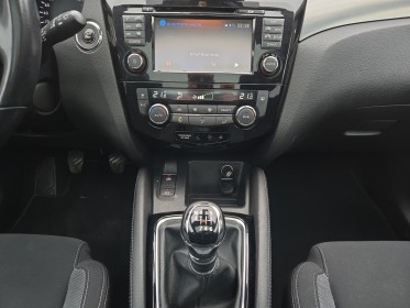 Nissan qashqai 1.5 dci 110 tekna / suivi complet / toit panoramique / caméra 360 occasion simplicicar lille  simplicicar...