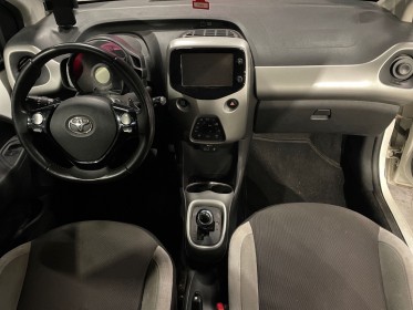 Toyota aygo 1.0l x-play vvt-i x-shift garantie 12 mois occasion montpellier (34) simplicicar simplicibike france