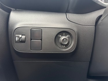 Citroen c3 c3 bluehdi 100 ss bvm6 shine pack camera de recul garentie 12 mois occasion simplicicar marignane  simplicicar...