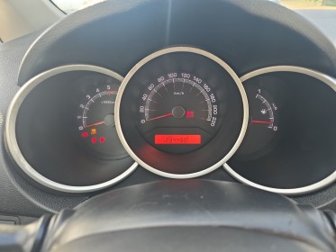 Kia venga 1.6 crdi 115 ch premium distribution a chaine - embrayage neuf occasion avignon (84) simplicicar simplicibike france