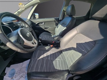 Kia venga 1.6 crdi 115 ch premium distribution a chaine - embrayage neuf occasion avignon (84) simplicicar simplicibike france