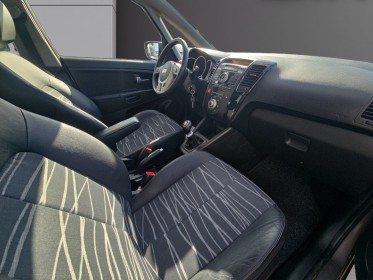 Kia venga 1.6 crdi 115 ch premium distribution a chaine - embrayage neuf occasion avignon (84) simplicicar simplicibike france