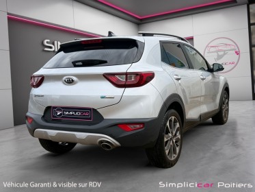 Kia stonic tgdi mhev 120 dct premium caméra de recul volant et sièges chauffants garantie 12 mois occasion simplicicar...