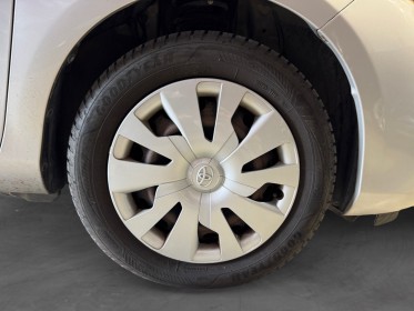 Toyota yaris hybride lca 2016 100h dynamic garantie 12 mois caméra de recul occasion simplicicar narbonne simplicicar...