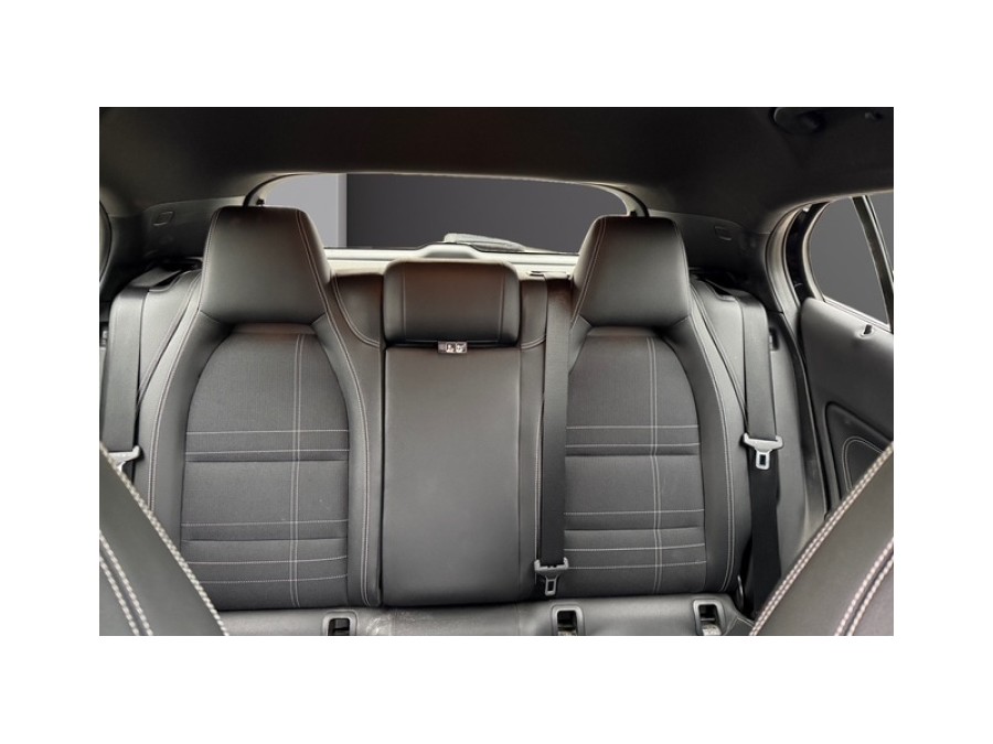 MERCEDES d'occasion CLASSE GLA GLA 200 WHITE ART EDITION BA de 2015