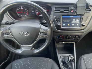 Hyundai i20 active 1.0 t-gdi 100 black ride  garantie 12 mois occasion simplicicar lyon nord simplicicar simplicibike france