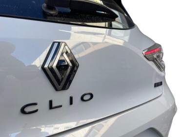 Renault clio v nouvelle e-tech full hybrid 145 esprit alpine occasion  simplicicar nice - pfvauto simplicicar simplicibike...
