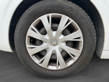 Peugeot 208 puretech 82ch ss bvm5 active / distri ok occasion simplicicar carcassonne simplicicar simplicibike france