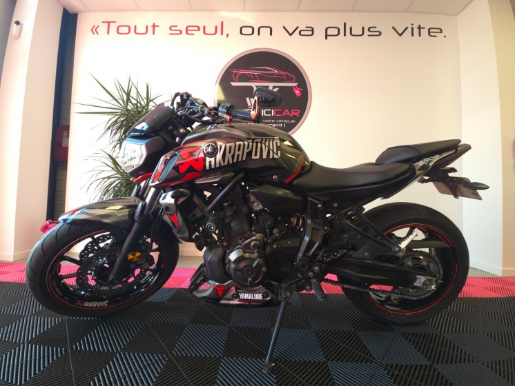 Yamaha mt 07 700 peinture unique akrapovic garantie 12 mois occasion simplicibike simplicicar simplicibike france