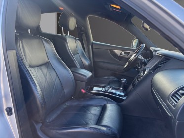 Infiniti qx70 5.0 v8 s premium a garantie 12 mois occasion simplicicar frejus  simplicicar simplicibike france