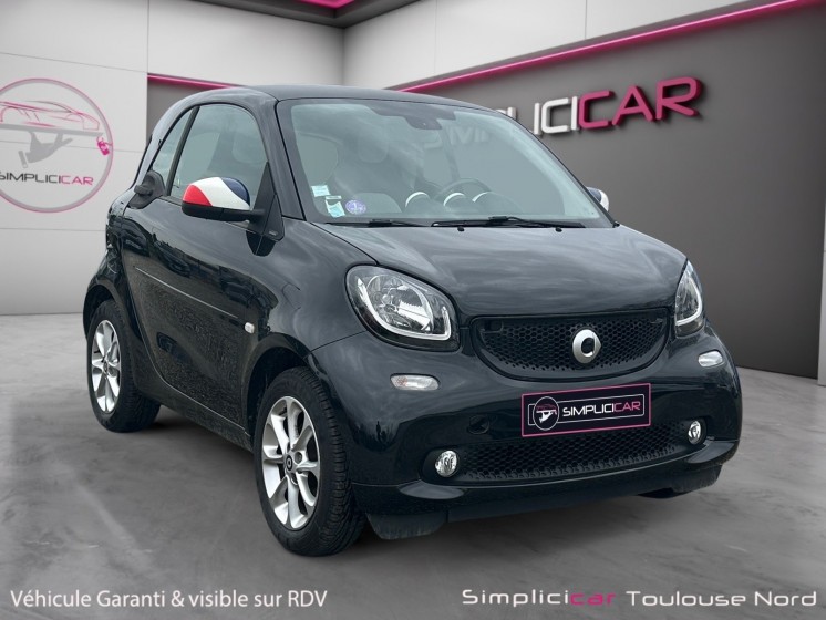 Smart fortwo coupe 1.0 71 ch ss ba6 passion bluetooth entretient à jour occasion simplicicar toulouse nord simplicicar...