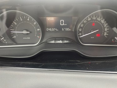 Peugeot 208 puretech 68ch bvm5 like  garantie 12 mois occasion simplicicar lyon nord simplicicar simplicibike france