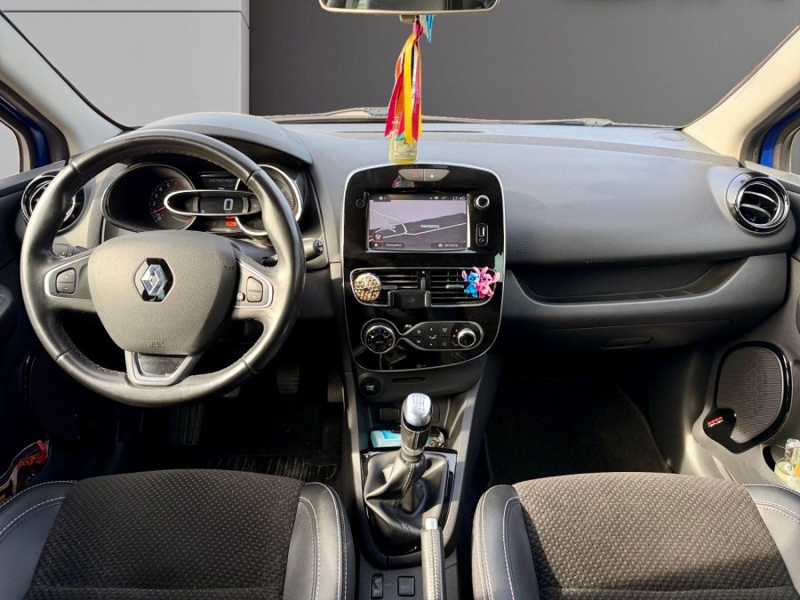 RENAULT d'occasion CLIO TCE 120 INTENS de 2017 Besançon (25)﻿