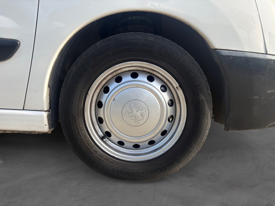 PEUGEOT d'occasion EXPERT TEPEE COURT 1.6 HDI 90 CONFORT 9P de 2007