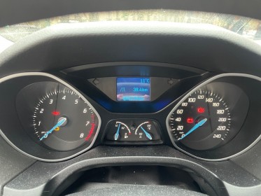 Ford focus 1.6 ti-vct 85 trend / garantie 12 mois occasion paris 17ème (75)(porte maillot) simplicicar simplicibike france